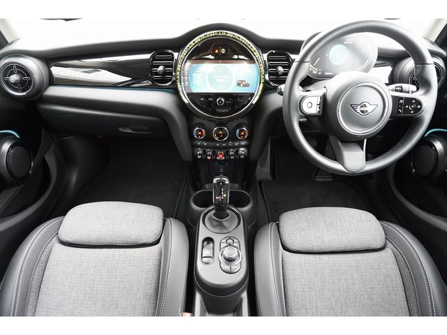 MINI COOPER D 5DOOR