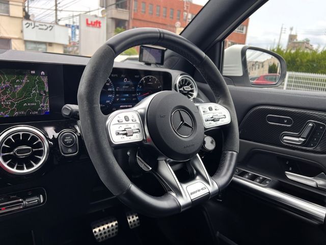 MERCEDES AMG GLA class