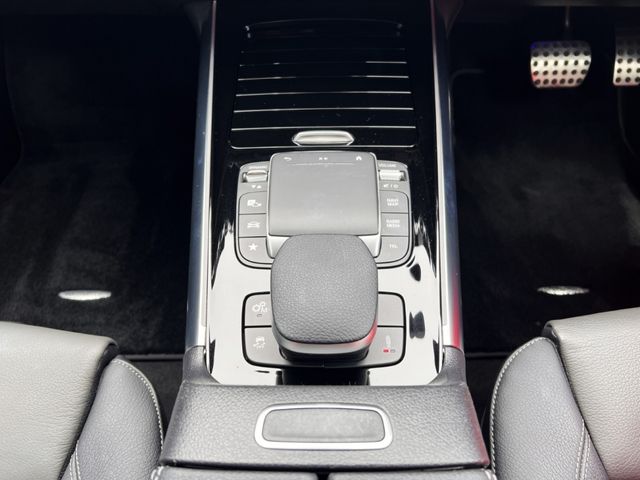 MERCEDES AMG GLA class