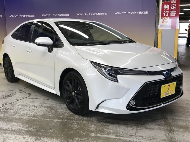 COROLLA sedan HYBRID 4WD