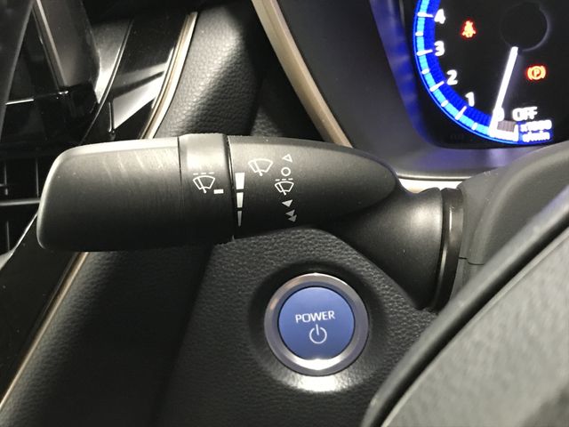 COROLLA sedan HYBRID 4WD