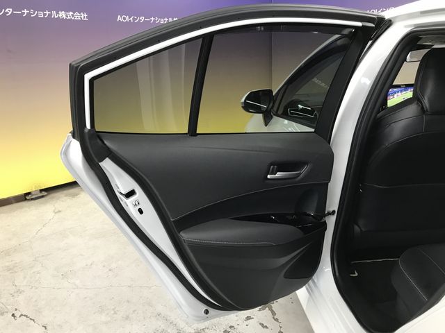 COROLLA sedan HYBRID 4WD