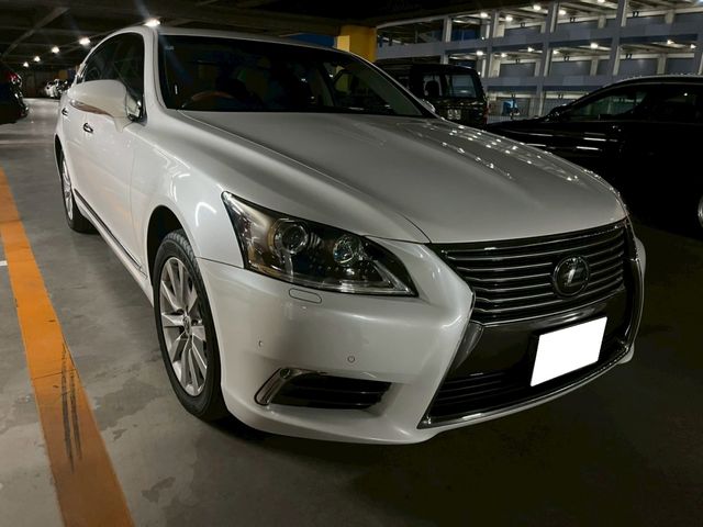 LEXUS LS460