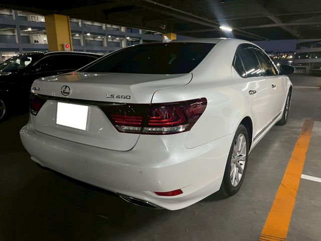 LEXUS LS460