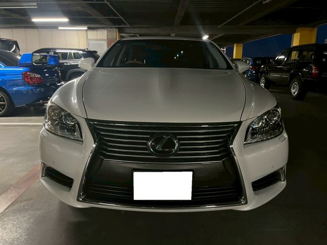 LEXUS LS460