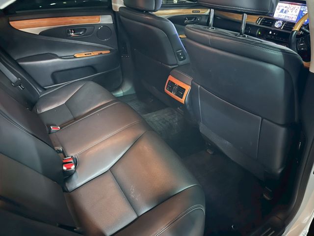 LEXUS LS460