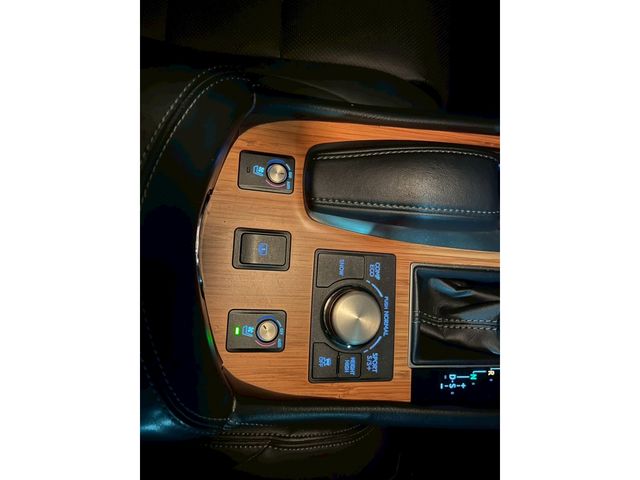 LEXUS LS460