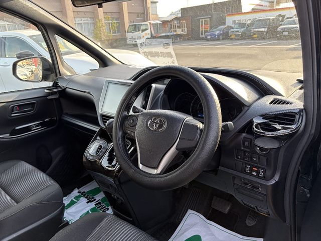 VOXY 4WD