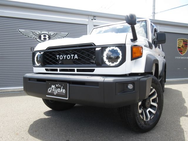 LANDCRUISER 70