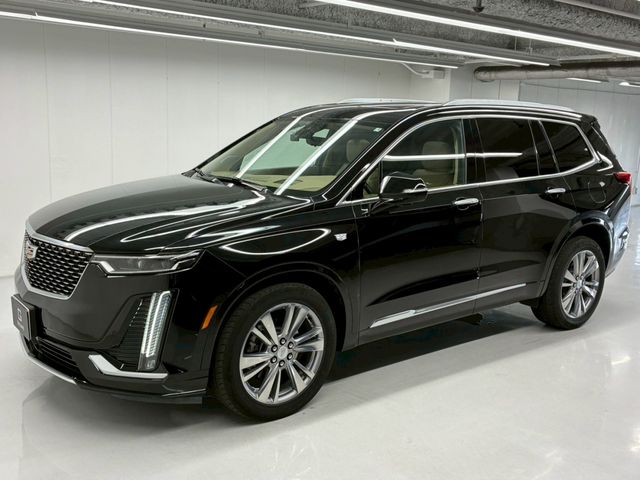 CADILLAC XT6