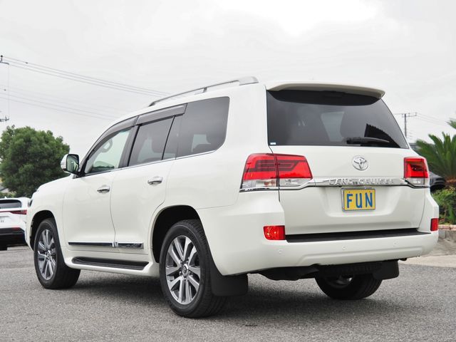 LANDCRUISER wagon