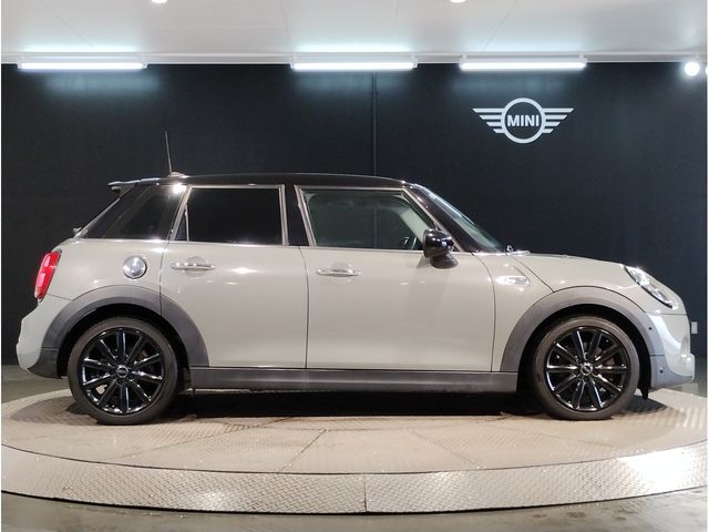 MINI COOPER SD 5DOOR