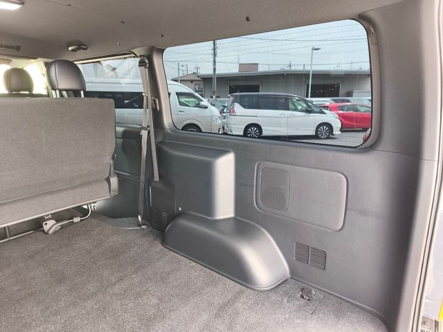 HIACE van 4WD