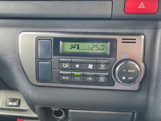 HIACE van 4WD
