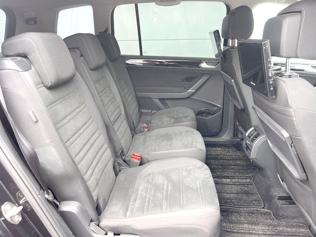 VOLKSWAGEN GOLF TOURAN