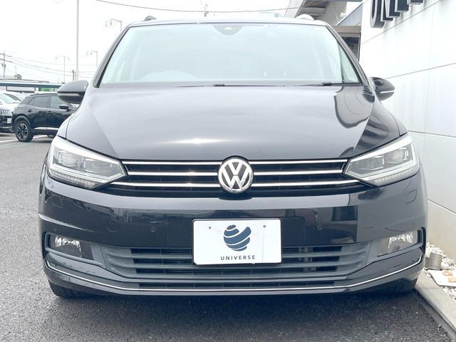 VOLKSWAGEN GOLF TOURAN