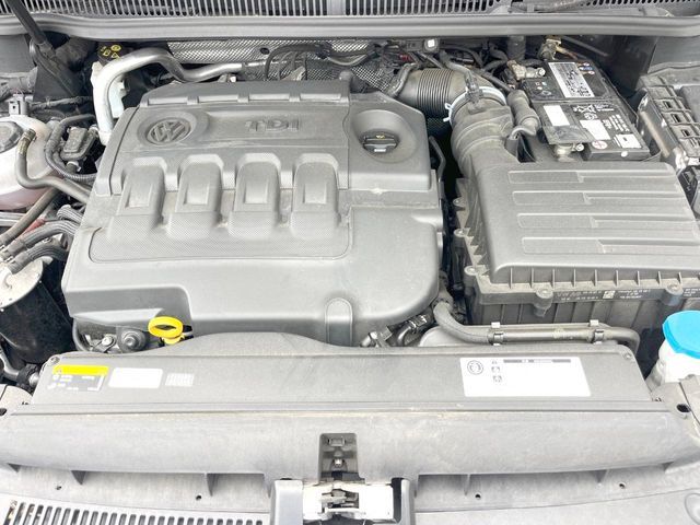 VOLKSWAGEN GOLF TOURAN