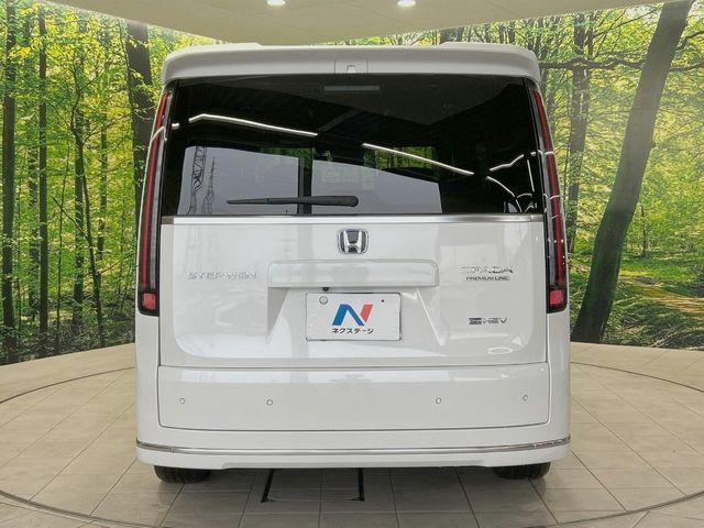 STEPWAGON e:HEV SPADA