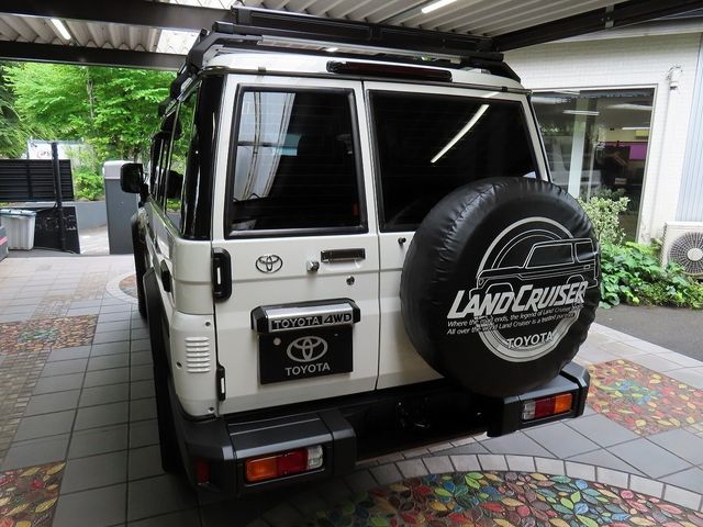 LANDCRUISER 70