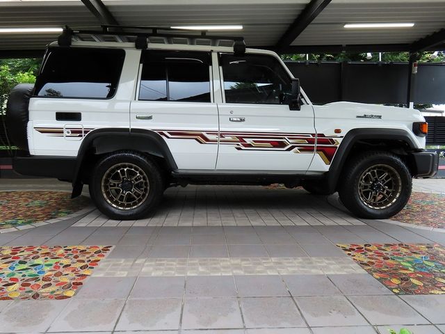 LANDCRUISER 70