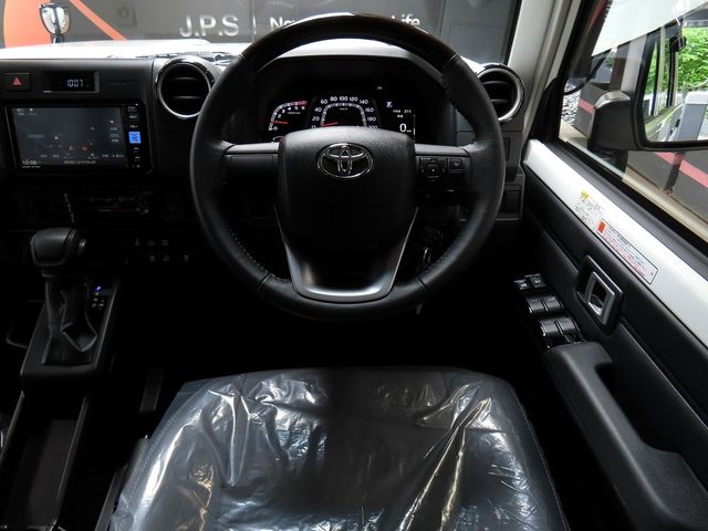 LANDCRUISER 70
