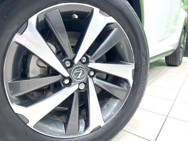 LEXUS NX300h