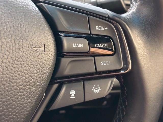 INSIGHT sedan