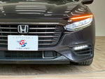 INSIGHT sedan