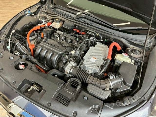 INSIGHT sedan