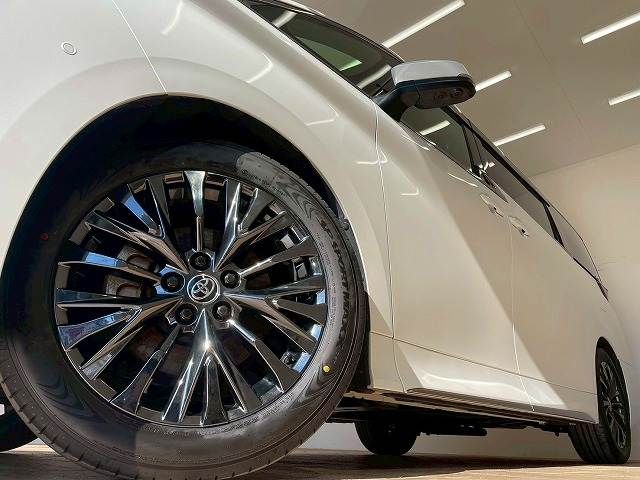 VELLFIRE  HYBRID
