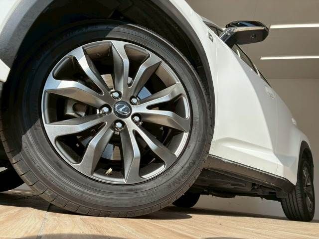 LEXUS NX200t