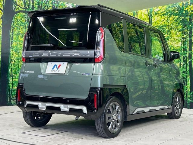 DELICA MINI
