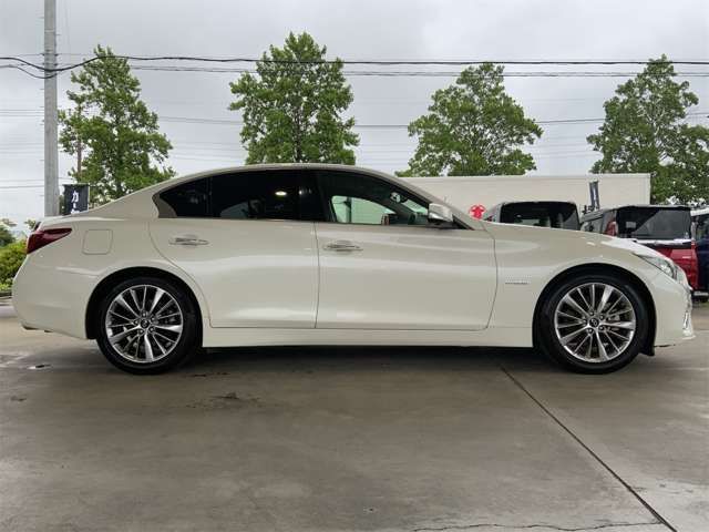 SKYLINE HYBRID