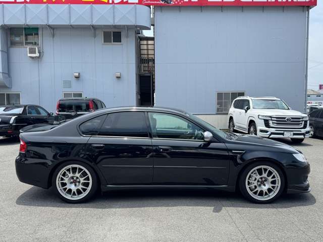 LEGACY B4