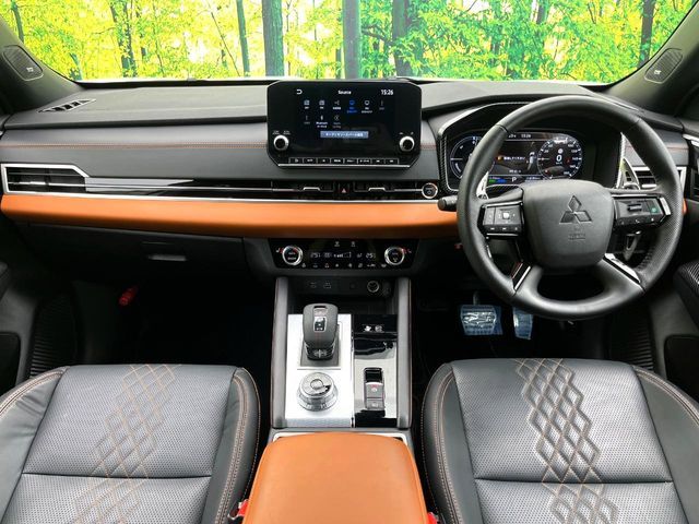 OUTLANDER PHEV