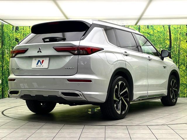 OUTLANDER PHEV