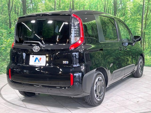 SIENTA HYBRID
