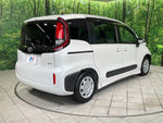 SIENTA HYBRID