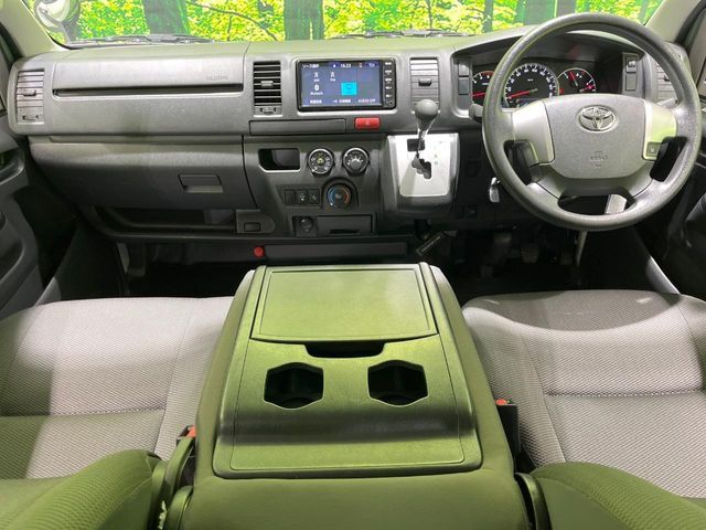 HIACE van 4WD
