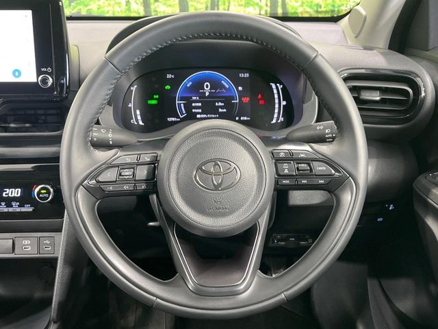 YARIS CROSS HYBRID