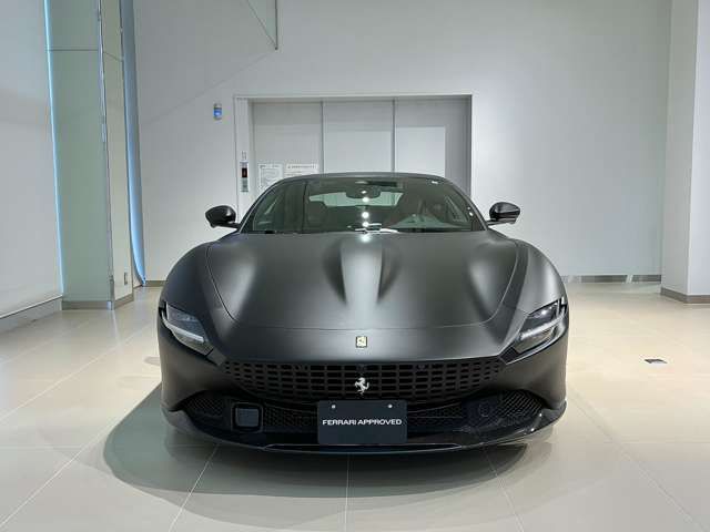 FERRARI Roma