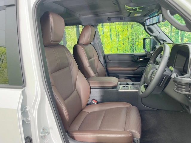 LANDCRUISER 250