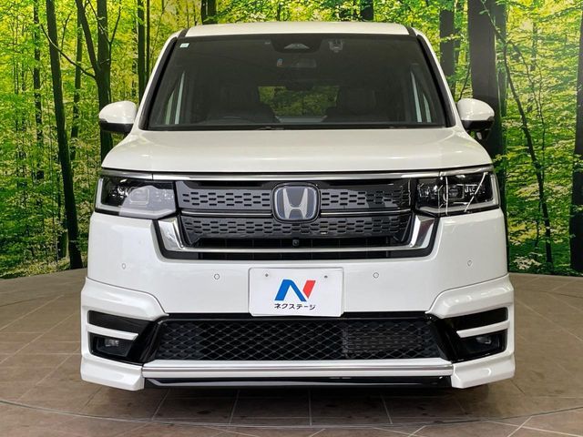 STEPWAGON e:HEV SPADA