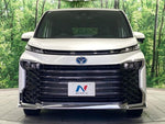 VOXY HYBRID