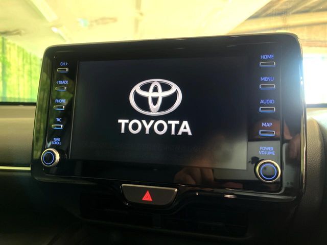 YARIS CROSS HYBRID