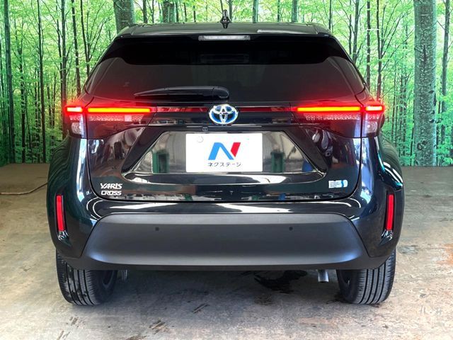 YARIS CROSS HYBRID