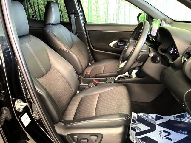 YARIS CROSS HYBRID