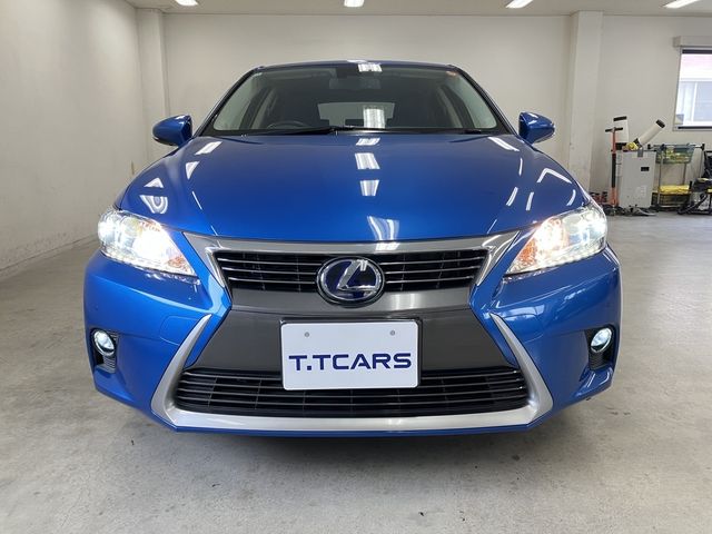 LEXUS CT200h