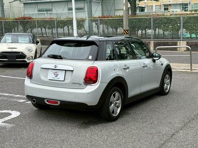 MINI COOPER D 5DOOR