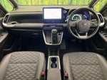 VOXY HYBRID